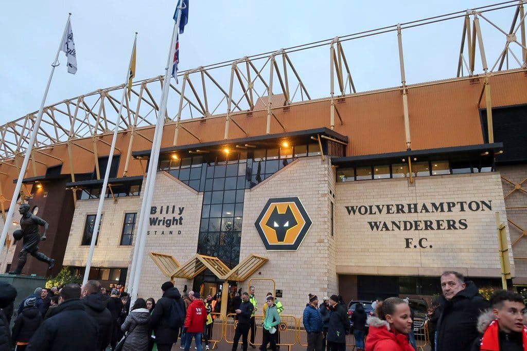 Wolves 10/3 to be relegated amid Newcastle's Strand Larsen interest